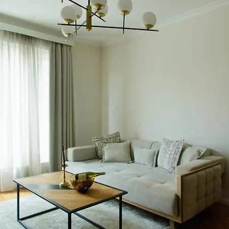 Brand New Luxury Apt, Supreme Location, Ndk Apartment *